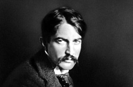 Headshot of poet Stephen Crane.