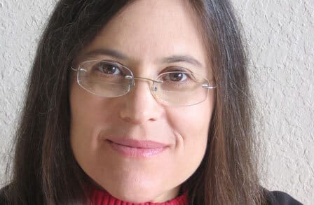 Headshot of poet Stefi Weisburd.