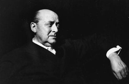 Headshot of poet Gottfried Benn