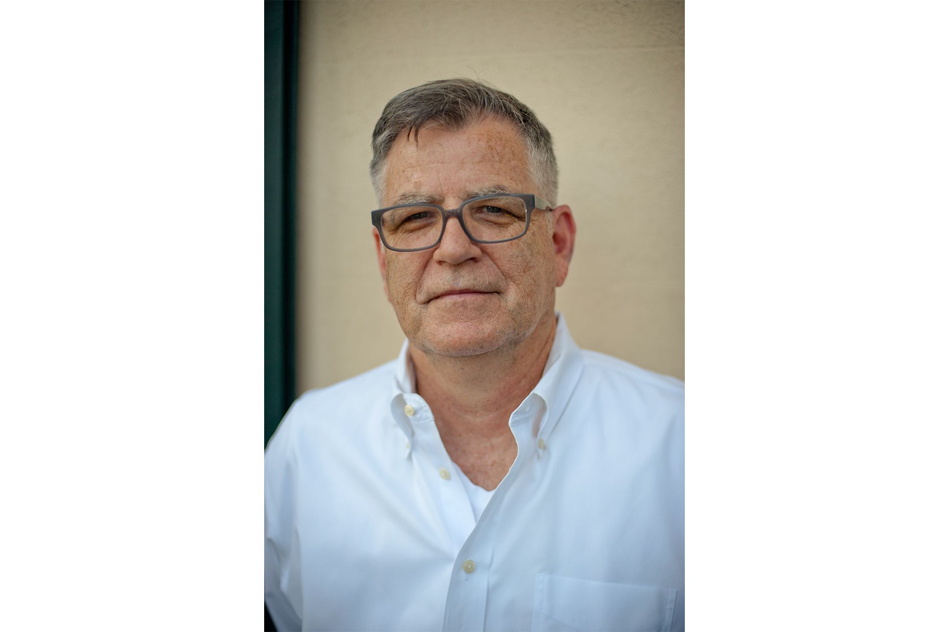 Headshot of poet Kevin Cantwell