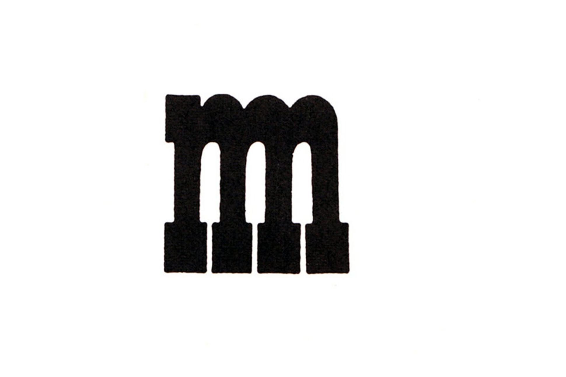 three-legged m, concrete poem by Adam Saroyan.