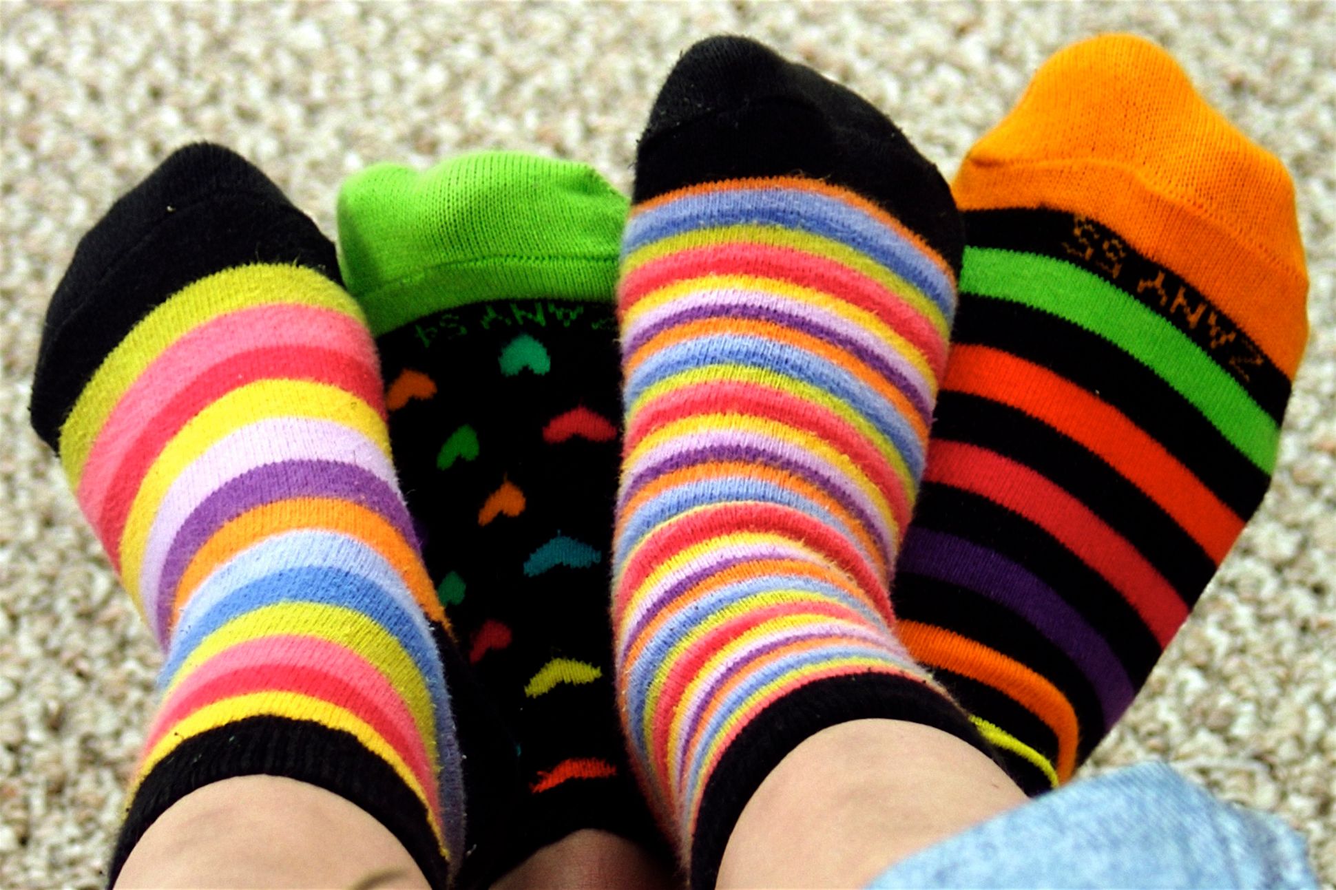 Image of two pairs of mismatched socks.
