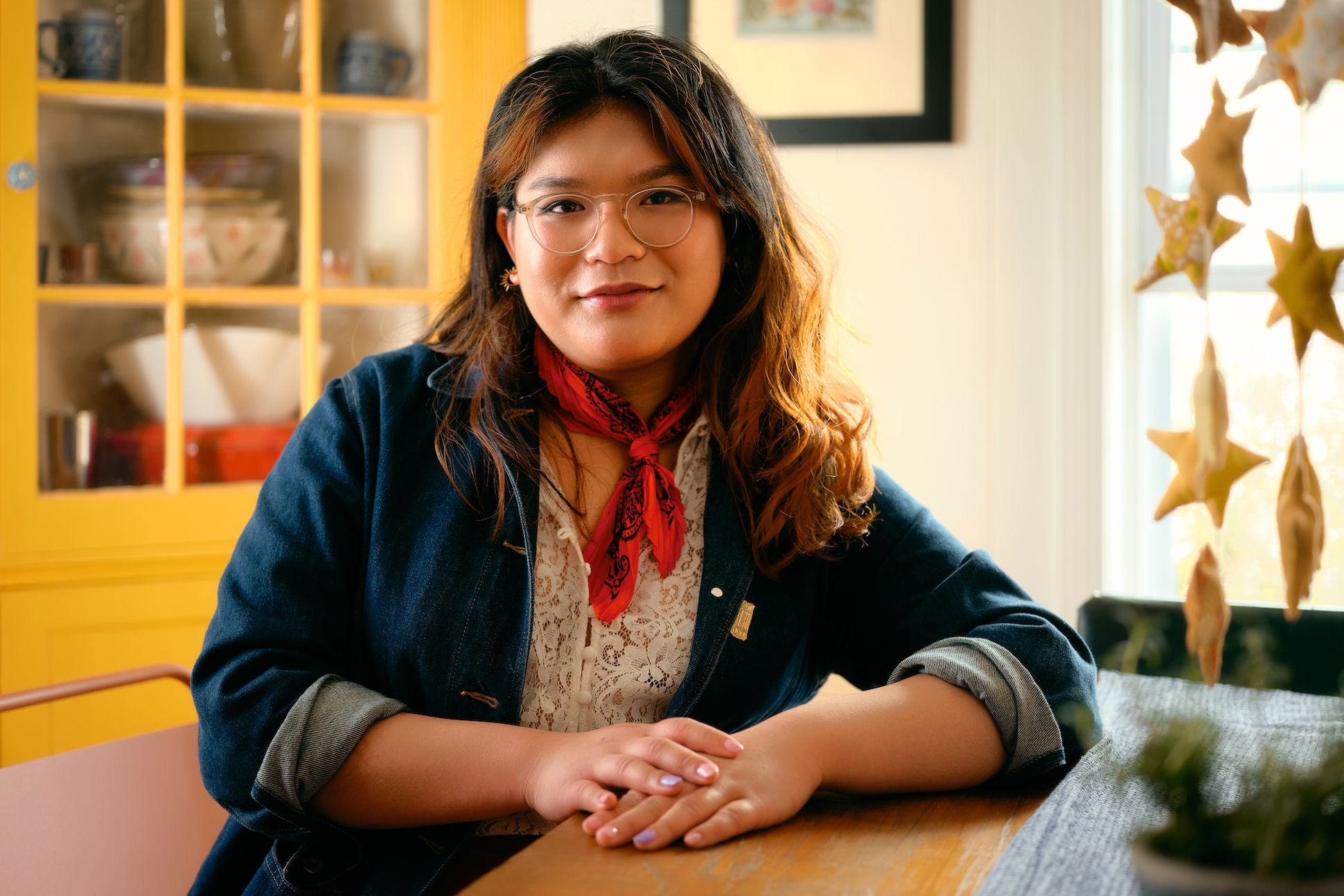Headshot of poet Chrysanthemum Tran