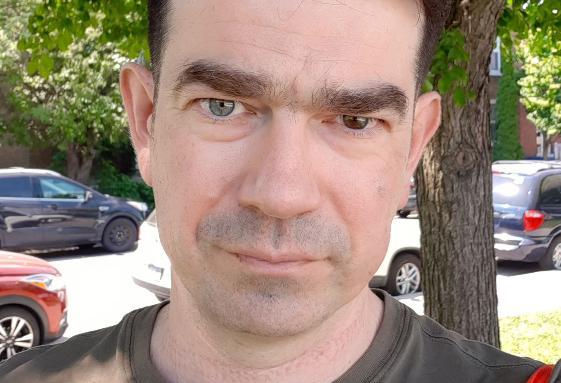 Headshot of Julian Peters